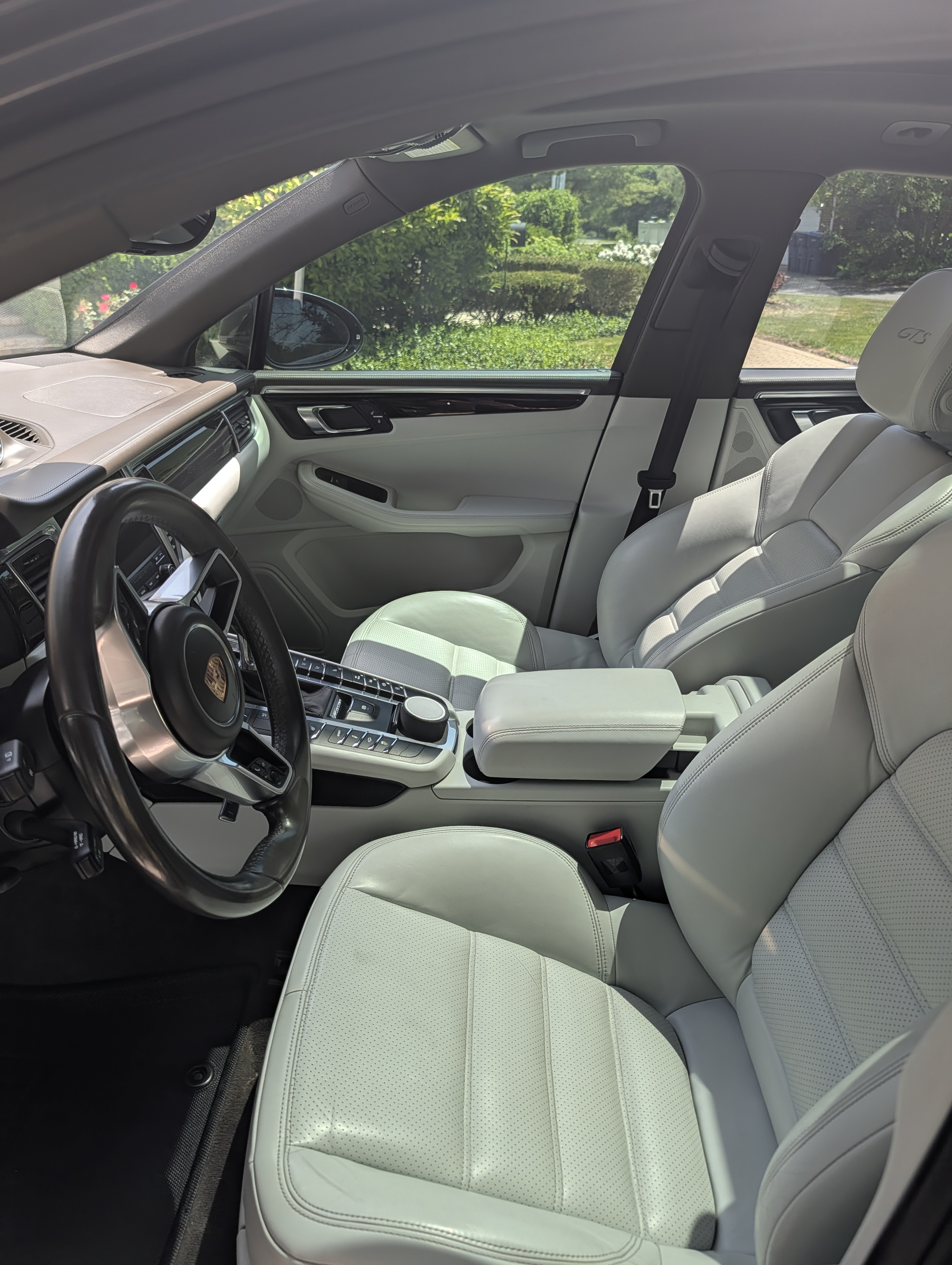 Used 2018 Porsche Macan GTS AWD/4WD image 10