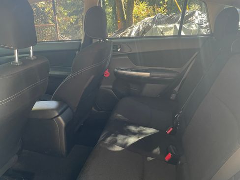 Used 2015 Subaru Crosstrek 2.0i Premium image 9