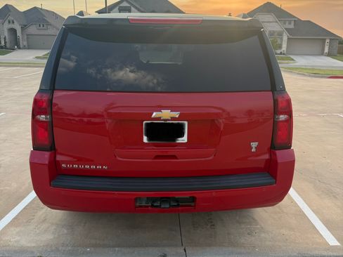 Used 2020 Chevrolet Suburban LT AWD/4WD image 2