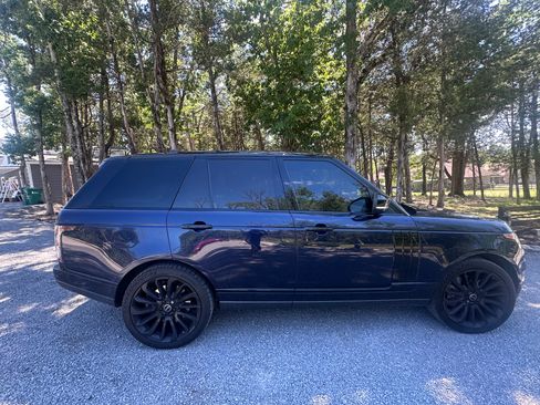 Used 2017 Land Rover Range Rover HSE AWD/4WD image 13
