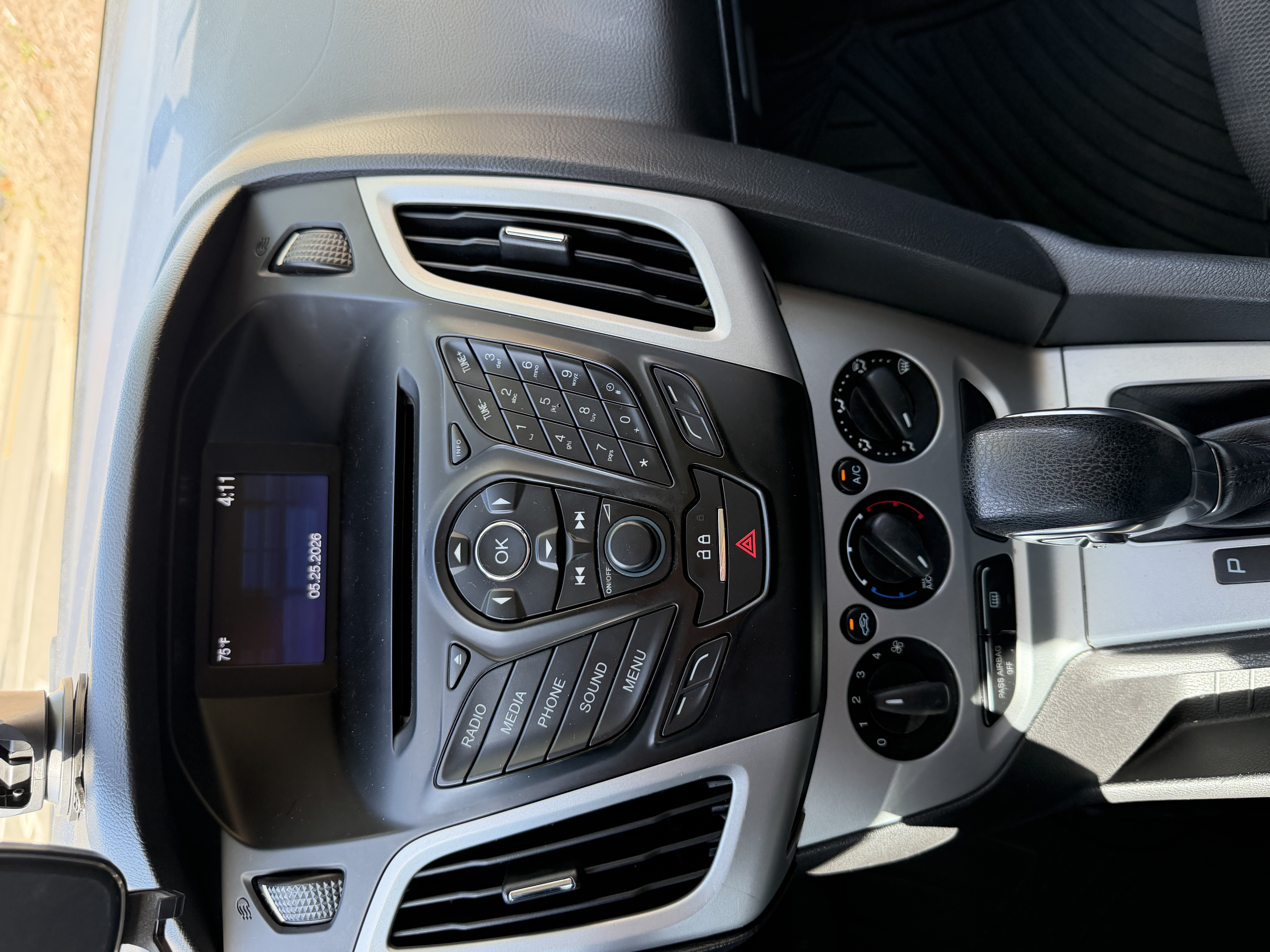 Used 2014 Ford Focus SE FWD image 8