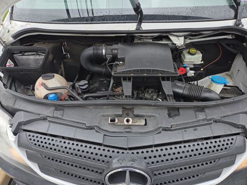 Used 2017 Mercedes-Benz Sprinter 2500 image 14