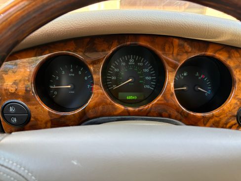 Used 2000 Jaguar XJ Vanden Plas image 25