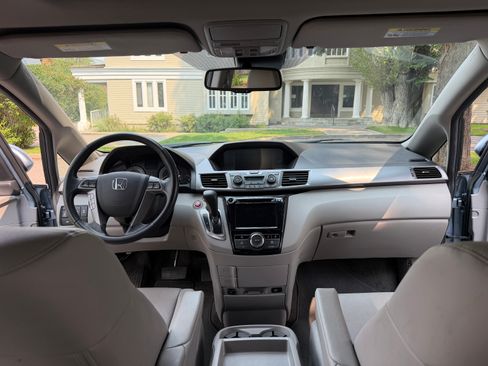 Used 2014 Honda Odyssey EX-L image 12