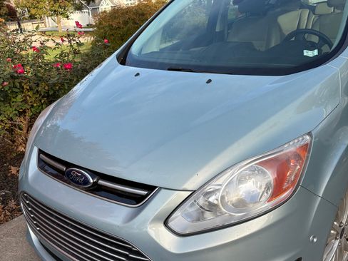 Used 2014 Ford C-MAX SEL w/ Equipment Group 303A image 4