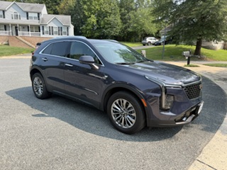 Used 2025 Cadillac XT4 Premium Luxury w/ Technology Package AWD/4WD image 11
