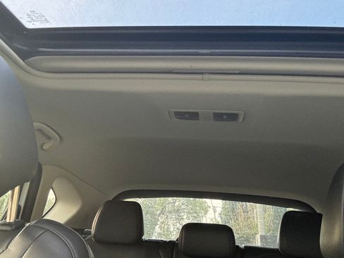 Used 2019 MAZDA CX-5 Touring image 11