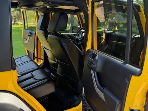 Used 2015 Jeep Wrangler Unlimited Sport w/ Quick Order Package 24S image 14