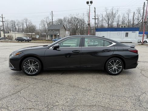 Used 2022 Lexus ES 350 w/ Premium Package image 5