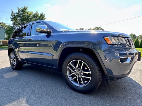 Used 2020 Jeep Grand Cherokee Limited AWD/4WD image 6