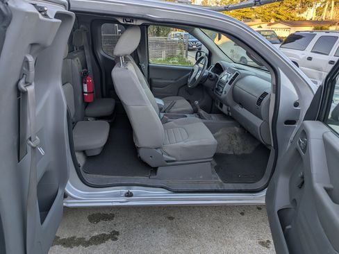 Used 2018 Nissan Frontier S image 10