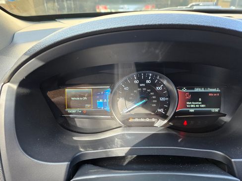 Used 2018 Ford Explorer Limited image 10