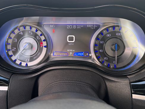 Used 2019 Chrysler 300 S image 6