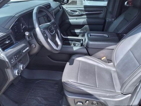 Used 2021 GMC Yukon XL Denali RWD image 11