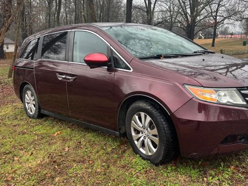Used 2014 Honda Odyssey EX image 2
