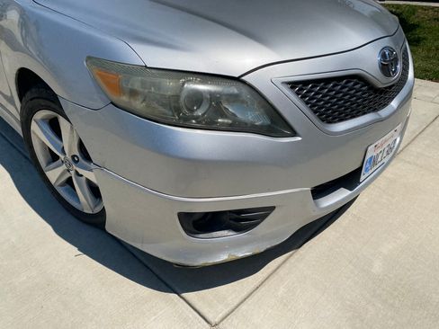 Used 2011 Toyota Camry SE image 10