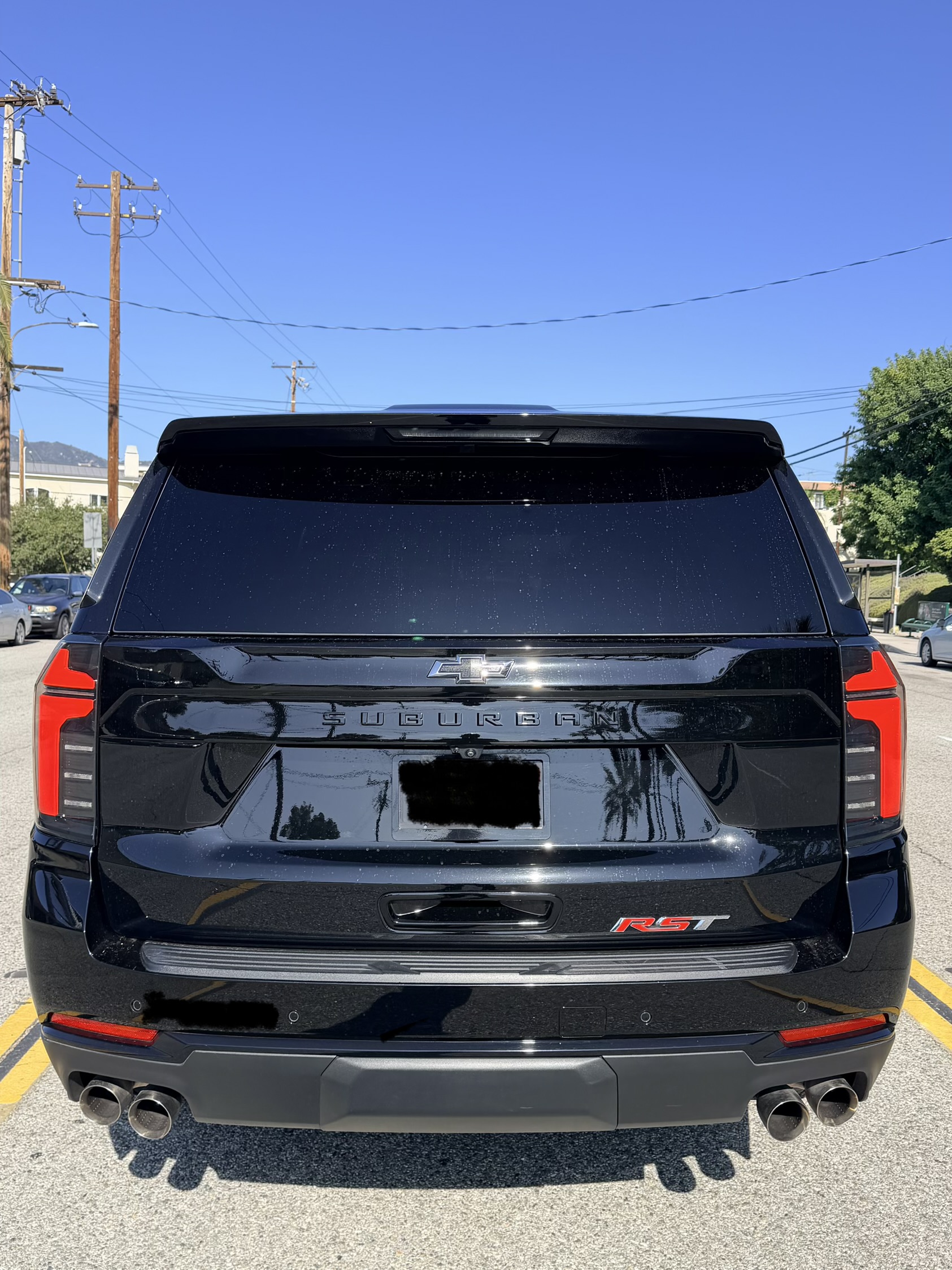 Used 2025 Chevrolet Suburban RST RWD image 10