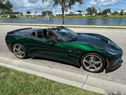 Used 2014 Chevrolet Corvette Stingray Convertible w/ 3LT Preferred Equipment Group RWD image 2