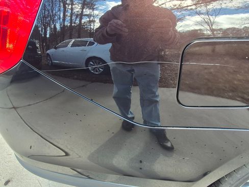 Used 2013 Lincoln MKS AWD image 18