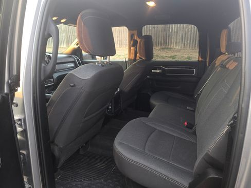 Used 2024 RAM 3500 Big Horn w/ Sport Appearance Package image 6