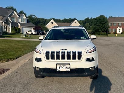 Used 2017 Jeep Cherokee Latitude w/ Comfort/Convenience Group