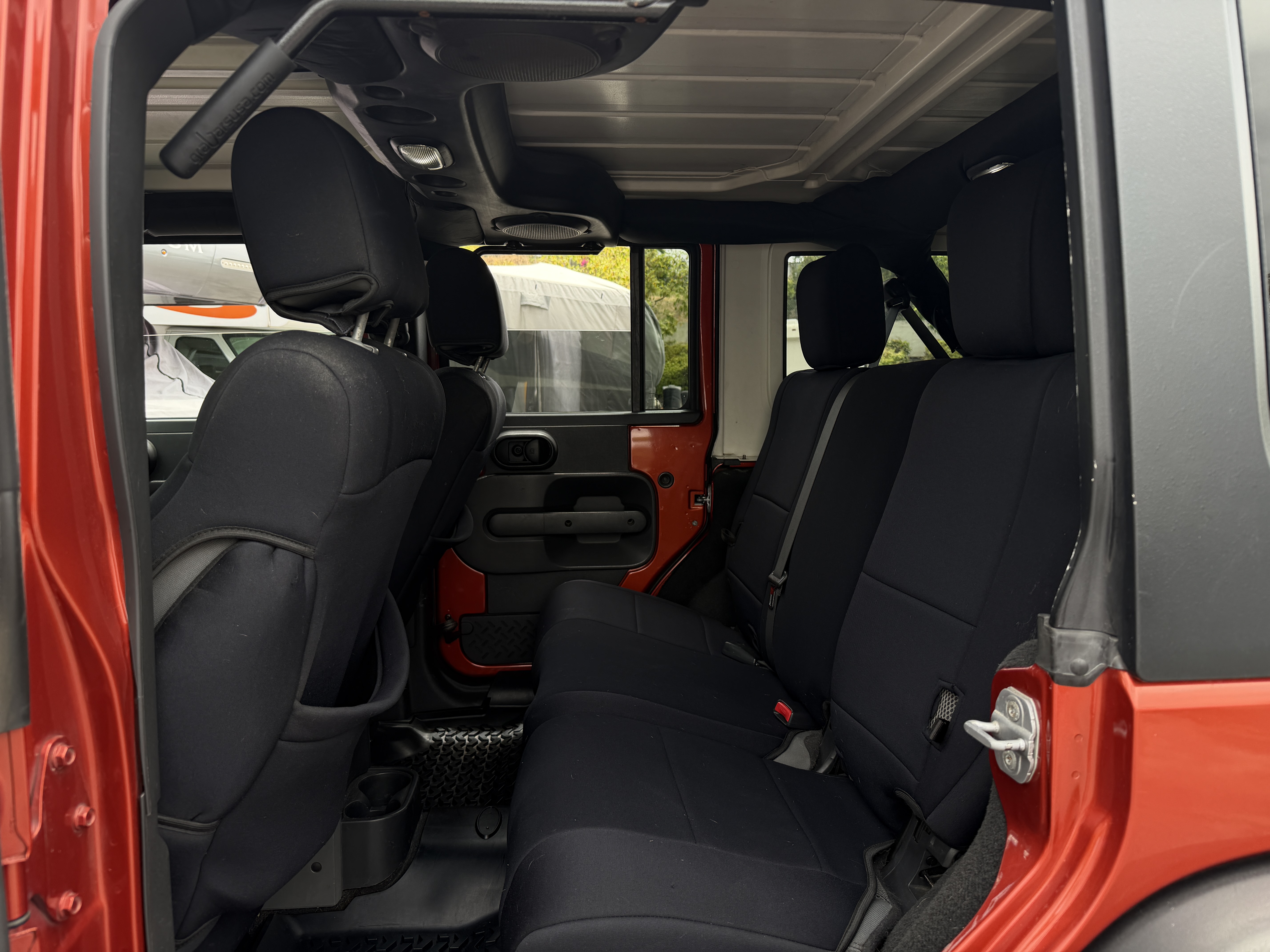 Used 2009 Jeep Wrangler Unlimited Rubicon w/ Dual Top Group AWD/4WD image 26
