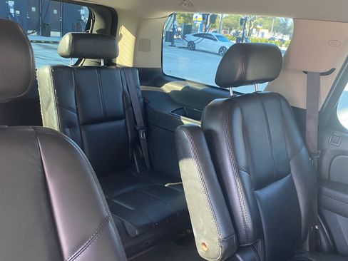 Used 2007 Chevrolet Tahoe LT w/ LT Preferred Equipment Group image 14