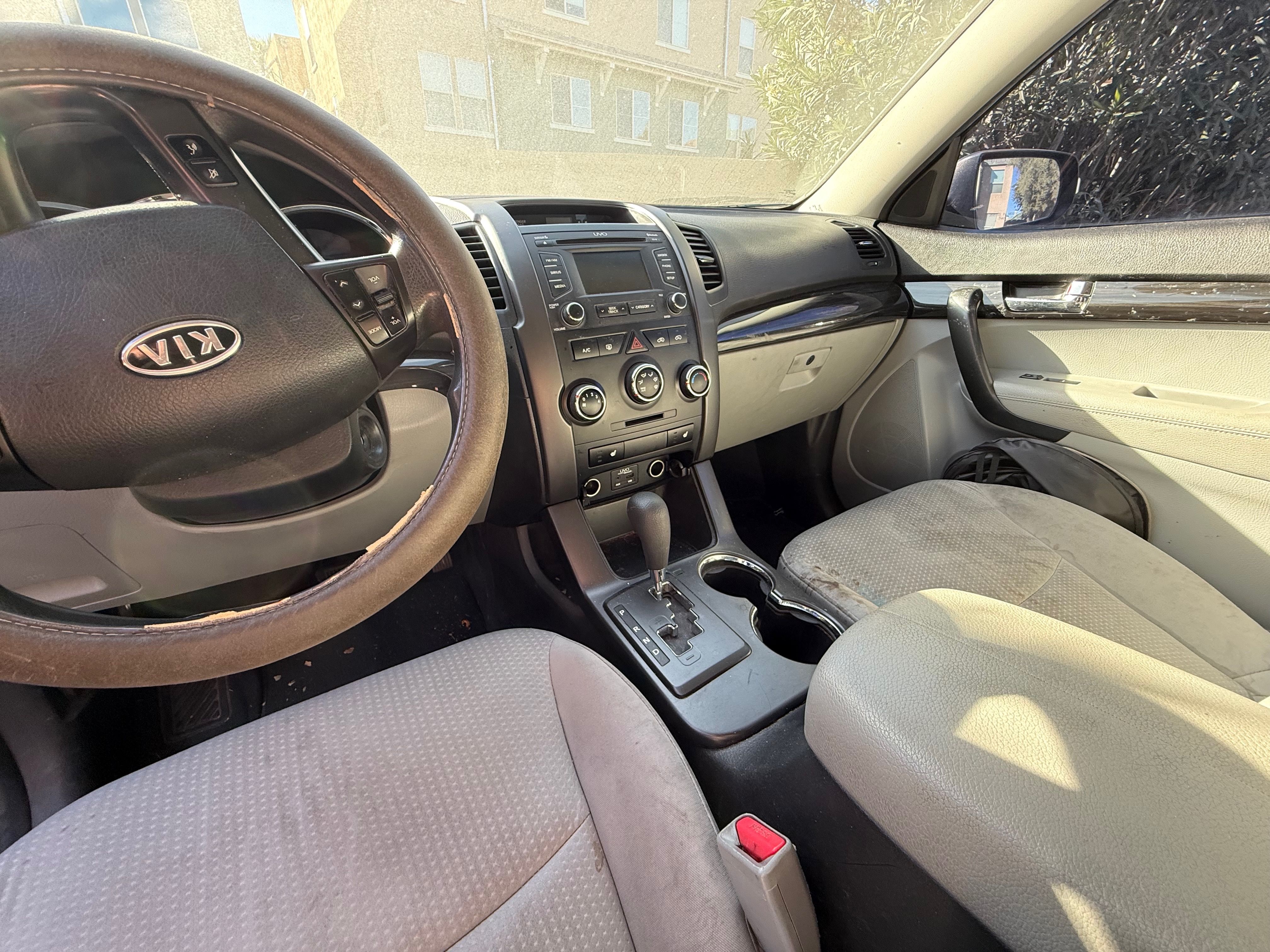 Used 2013 Kia Sorento LX w/ Convenience Pkg FWD image 11
