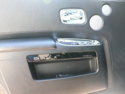 Used 2011 Rolls-Royce Ghost image 17