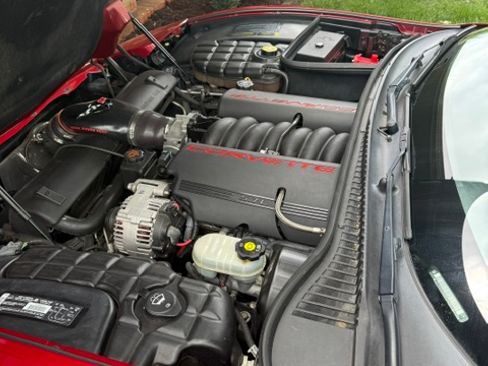Used 2002 Chevrolet Corvette Coupe w/ Preferred Equipment Group2 RWD image 9