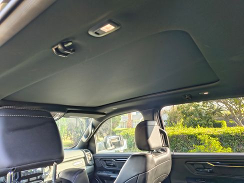 Used 2022 RAM 1500 Laramie image 16