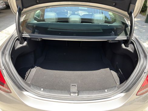 Used 2019 Mercedes-Benz C 300 Sedan image 10