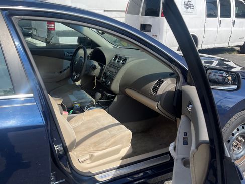 Used 2012 Nissan Altima 2.5 S w/ 20th Anniversary Pkg image 13