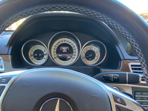 Used 2016 Mercedes-Benz E 350 Sedan image 4