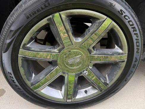 Used 2016 Cadillac Escalade Luxury image 20