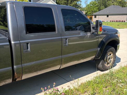 Used 2013 Ford F250 XLT AWD/4WD image 1