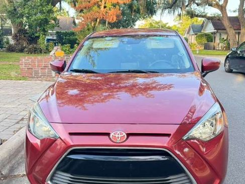 Used 2017 Toyota Yaris iA FWD image 4