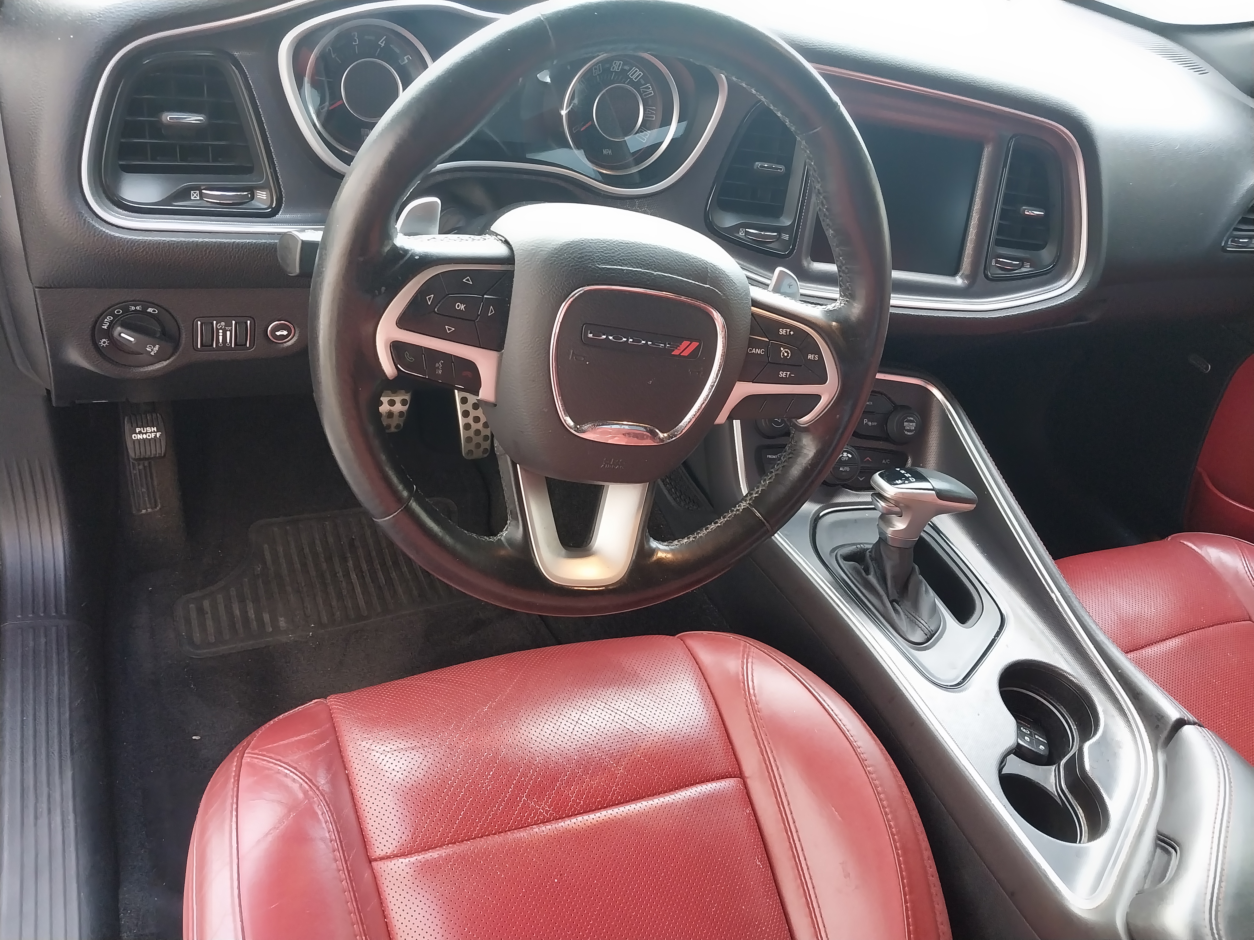 Used 2015 Dodge Challenger R/T Plus RWD image 12