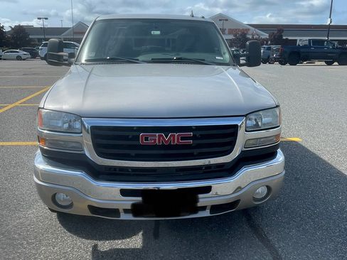 Used 2006 GMC Sierra 2500 SLT w/ Heavy-Duty Power Package AWD/4WD image 5