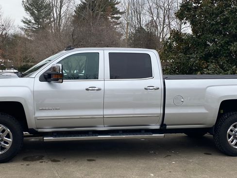 Used 2017 Chevrolet Silverado 3500 LTZ w/ Duramax Plus Package image 5