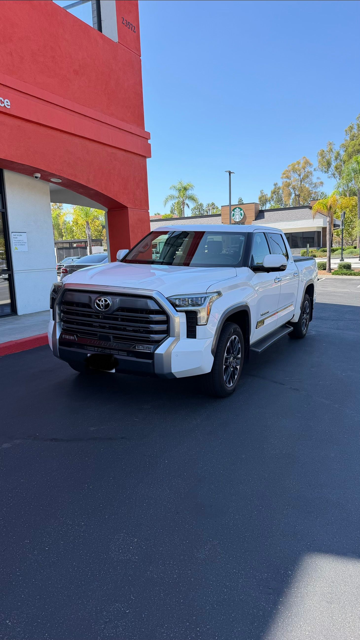 Used 2024 Toyota Tundra Limited AWD/4WD image 4