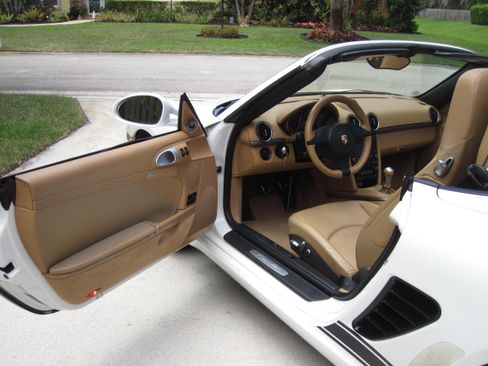Used 2012 Porsche Boxster RWD image 14