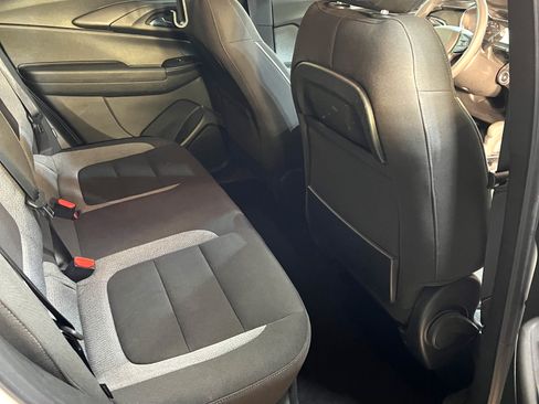 Used 2022 Chevrolet TrailBlazer LT w/ Convenience Package image 17