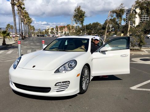 Used 2012 Porsche Panamera 4 image 6