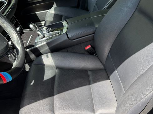 Used 2013 BMW 535i Gran Turismo RWD image 2