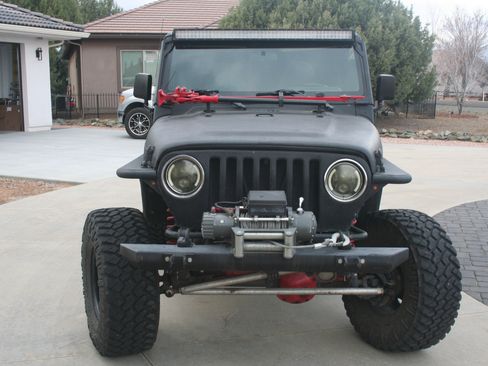 Used 1999 Jeep Wrangler Sahara image 2