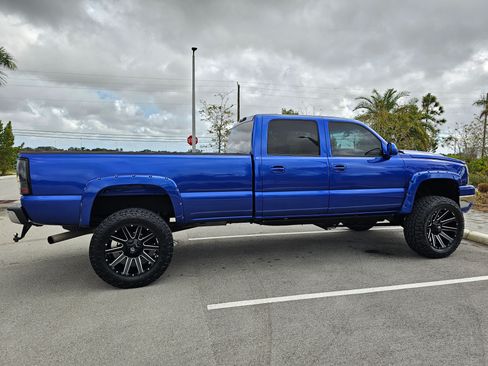 Used 2007 Chevrolet Silverado 2500 LT w/ Heavy-Duty Power Package image 6