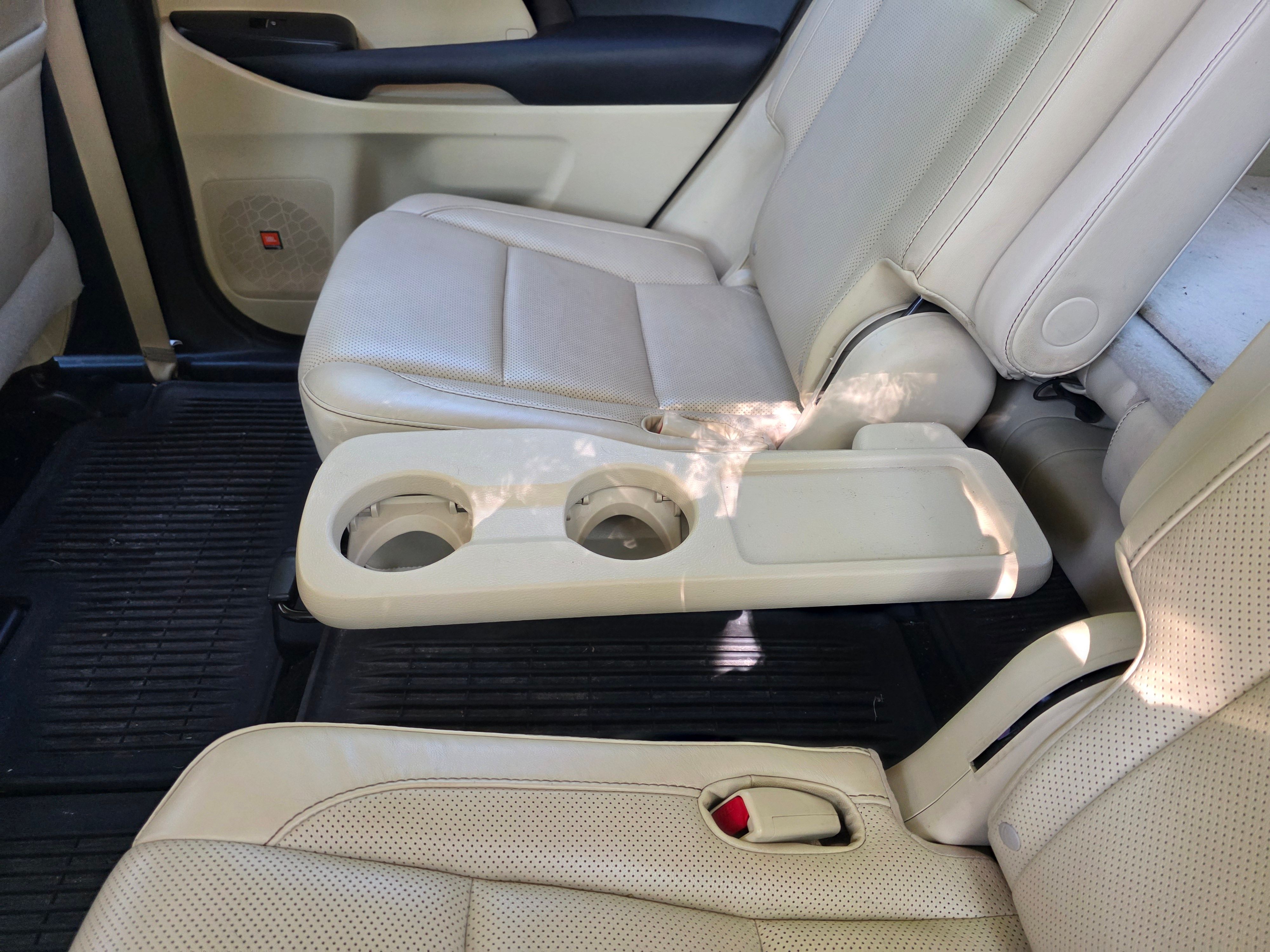 Used 2014 Toyota Highlander Limited AWD/4WD image 8