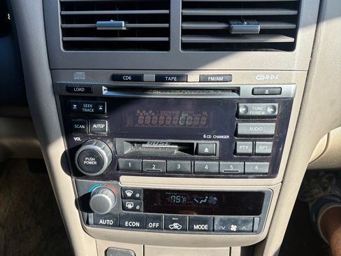 Used 2002 INFINITI I35 image 10