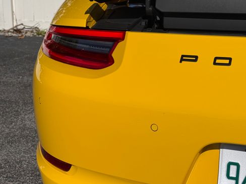 Used 2018 Porsche 911 Carrera T image 14